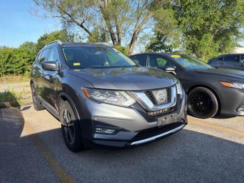 Used 2017 Nissan Rogue SL w/ SL Premium Package AWD/4WD image 2