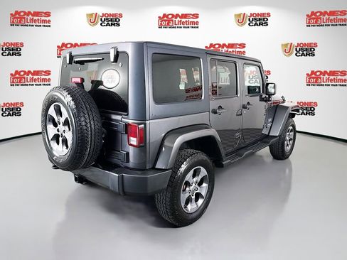 Used 2016 Jeep Wrangler Unlimited Sahara w/ Max Tow Package image 13