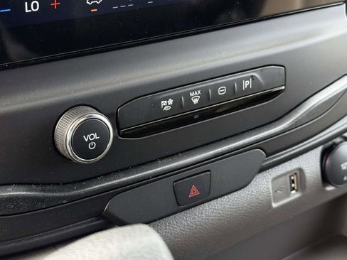 New 2026 Ford Transit 250 148 Medium Roof w/ Load Area Protection Package image 15