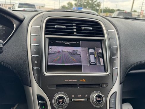 Used 2019 Lincoln Nautilus Reserve AWD/4WD image 22