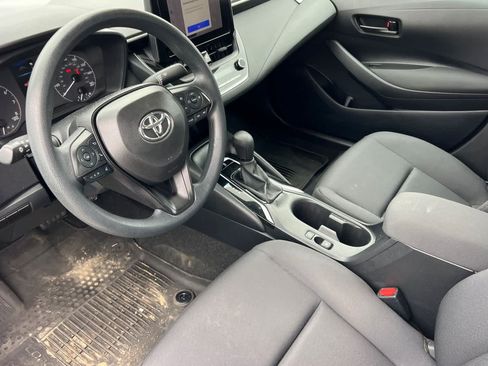 Used 2024 Toyota Corolla LE FWD image 9