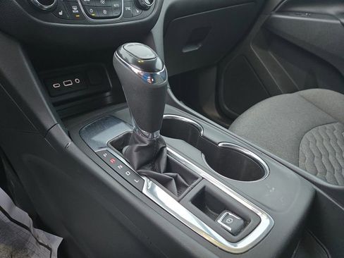 Used 2020 Chevrolet Equinox LT image 24