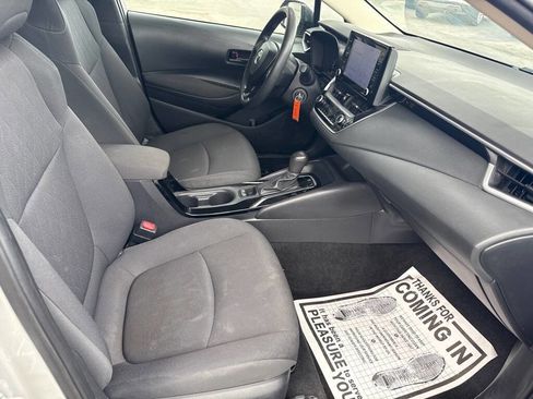 Used 2022 Toyota Corolla LE image 17