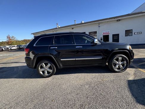 Used 2013 Jeep Grand Cherokee Overland image 10