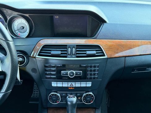 Used 2012 Mercedes-Benz C 300 Sport image 14