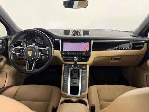 Used 2019 Porsche Macan AWD/4WD image 22