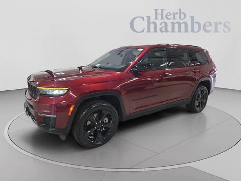 Used 2022 Jeep Grand Cherokee L Limited w/ Black Appearance Package AWD/4WD image 9
