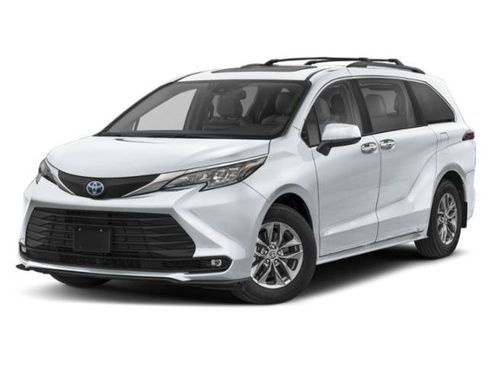 Used 2025 Toyota Sienna XLE FWD image 1
