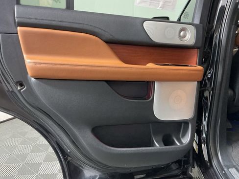 Used 2020 Lincoln Navigator Reserve w/ Equipment Group 208A Reserve image 25