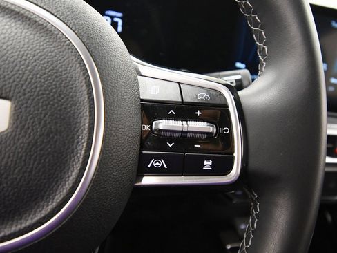 Certified 2025 Kia Sorento S image 21