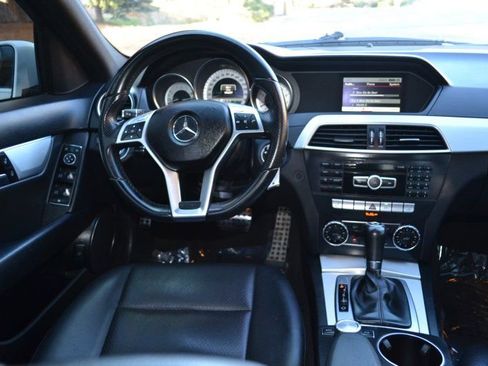 Used 2013 Mercedes-Benz C 300 4MATIC Sedan image 20