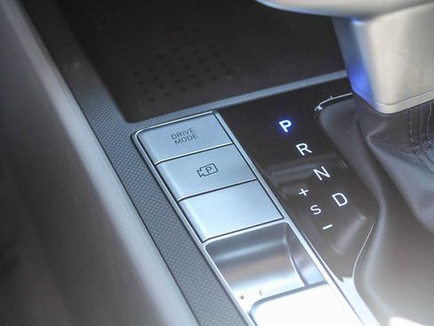 Used 2023 Hyundai Elantra SEL w/ Convenience Package image 34