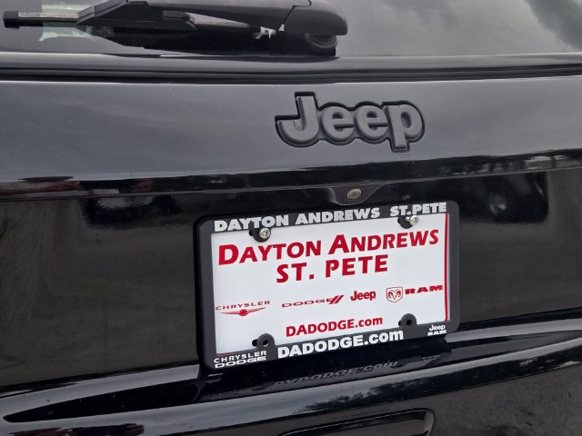 Certified 2021 Jeep Compass Latitude w/ Sun and Sound Group AWD/4WD image 11