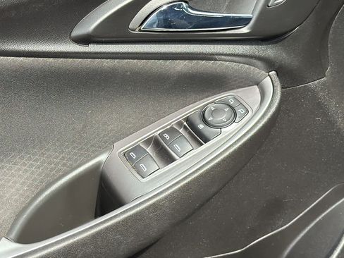 Used 2023 Chevrolet Malibu LT FWD image 22