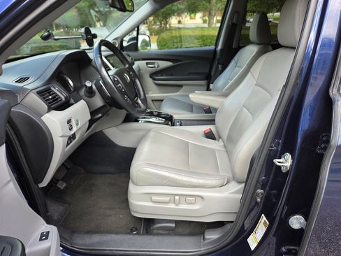 Used 2016 Honda Pilot Touring image 23