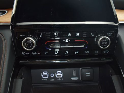 Used 2022 Jeep Grand Cherokee Summit image 21