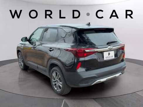 Used 2021 Kia Seltos LX image 5