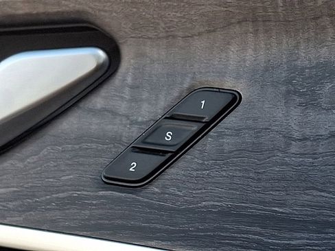 Used 2021 Jeep Grand Cherokee L Limited image 26