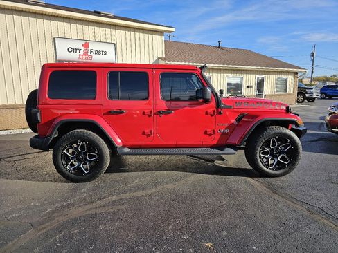 Used 2020 Jeep Wrangler Unlimited Sahara w/ Uconnect 4C Nav & Sound Group image 31