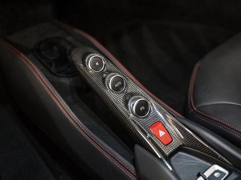 Used 2022 Ferrari F8 Tributo RWD image 52