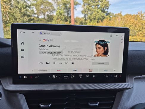 New 2025 Ford Explorer Active image 32