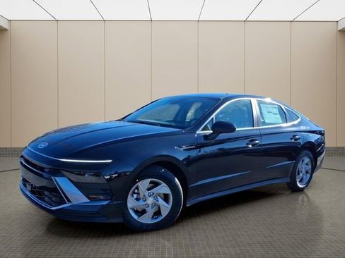 New 2026 Hyundai Sonata SE FWD image 2