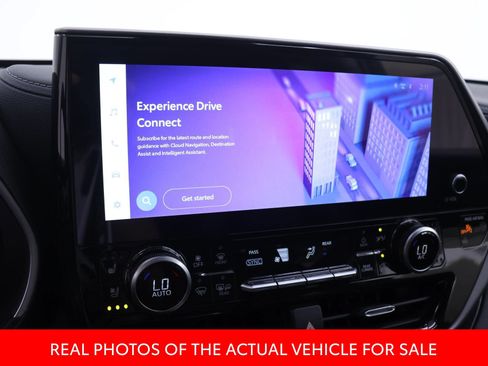 Certified 2026 Toyota Highlander Limited AWD/4WD image 7