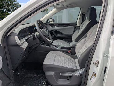 Used 2026 Volkswagen Tiguan S FWD image 5