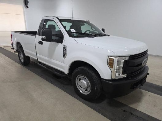 Used 2018 Ford F250 XL w/ Power Equipment Group RWD image 2