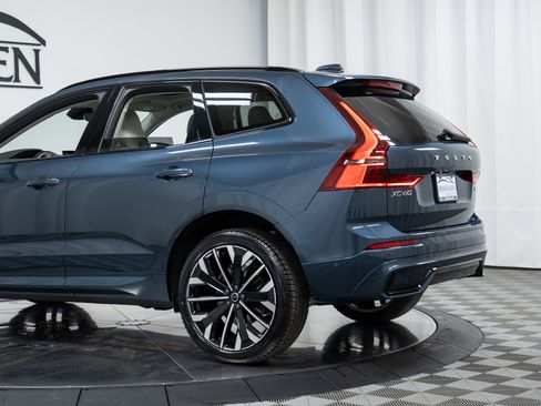 New 2026 Volvo XC60 B5 Ultra w/ Climate Package image 29