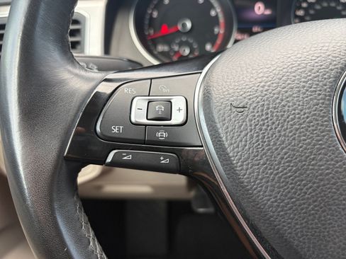 Used 2019 Volkswagen Atlas SE FWD image 15