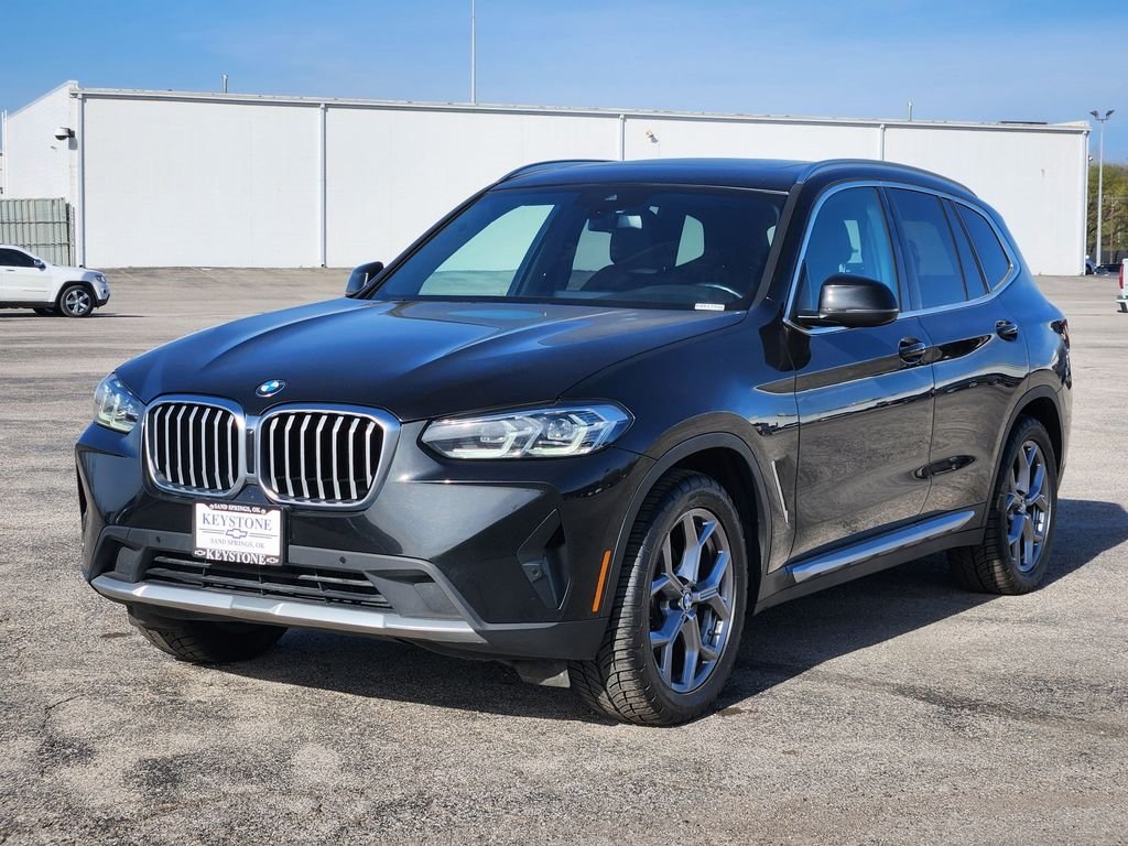 Used 2024 BMW X3 sDrive30i RWD image 3