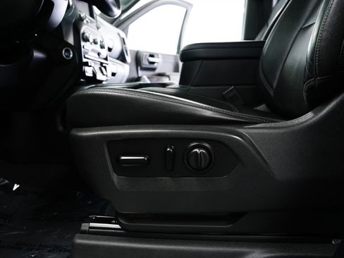 Used 2020 GMC Sierra 1500 SLT image 32