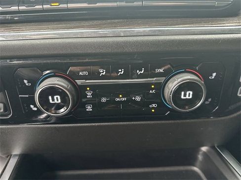 Used 2024 Chevrolet Silverado 3500 LT w/ Convenience Package image 17