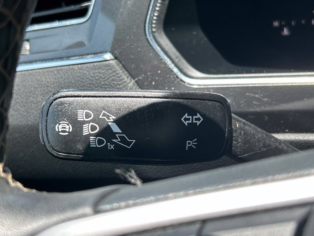 Used 2022 Volkswagen Tiguan SE FWD image 30
