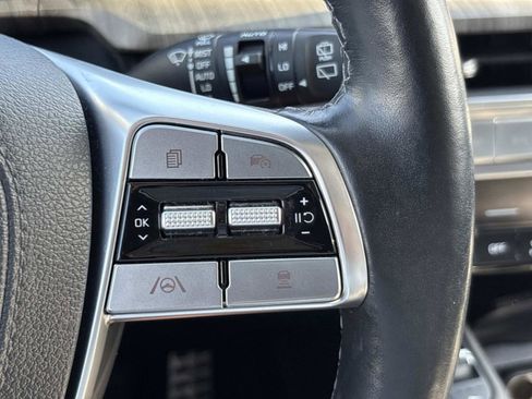 Used 2024 Kia Telluride SX Prestige image 17