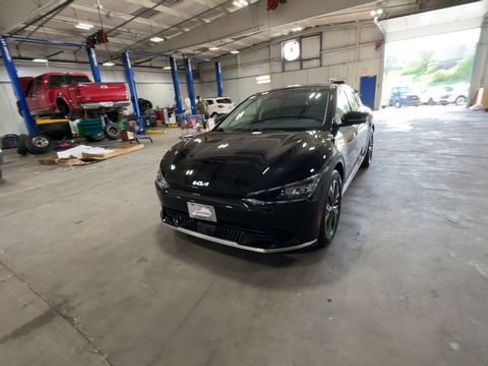 Used 2022 Kia EV6 Wind image 4
