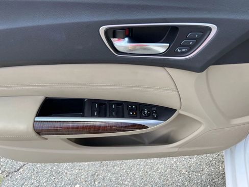 Used 2020 Acura TLX image 13