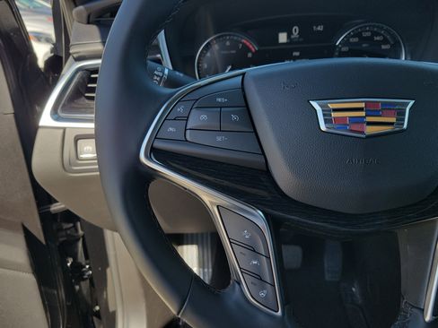 Certified 2025 Cadillac XT5 Premium Luxury image 29