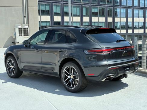 Used 2026 Porsche Macan AWD/4WD image 3
