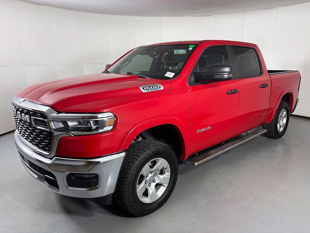 Used 2025 RAM 1500 Big Horn AWD/4WD image 4