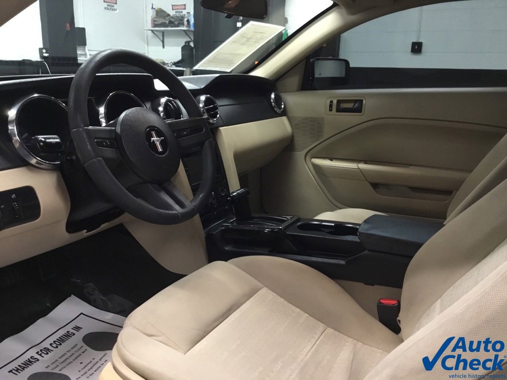 Used 2005 Ford Mustang Premium RWD image 20