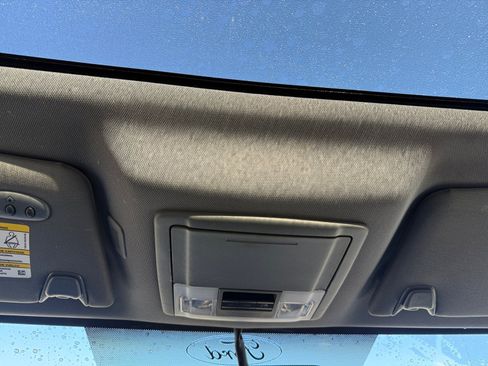 Used 2014 Ford F150 Lariat w/ Equipment Group 502A Luxury AWD/4WD image 15