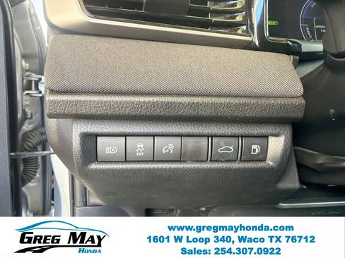 Used 2025 Toyota Camry LE FWD image 13