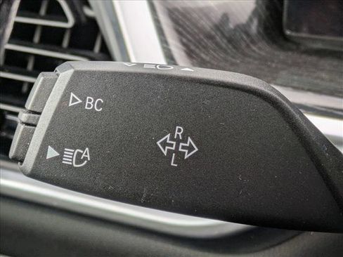 Used 2024 BMW X7 xDrive40i w/ M Sport Package image 12