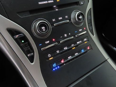 Used 2016 Lincoln MKX Reserve w/ Driver Assistance Package FWD image 20