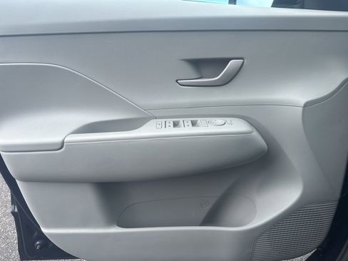 Used 2024 Hyundai Kona SEL w/ Convenience Package FWD image 19
