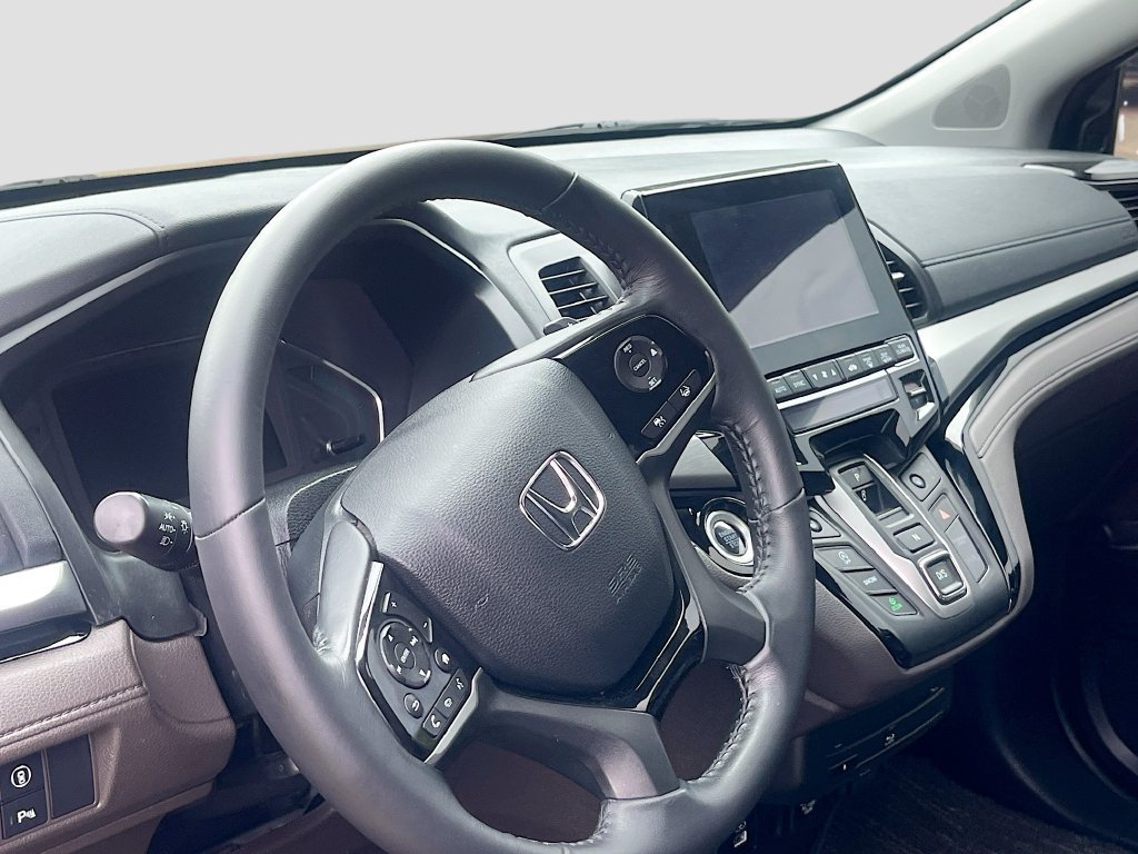 Used 2023 Honda Odyssey Touring image 9