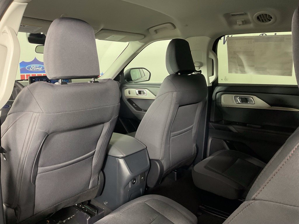 New 2026 Ford Explorer Active AWD/4WD image 15