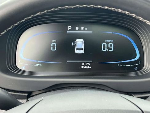 Certified 2023 Hyundai Venue SEL w/ Cargo Package image 23